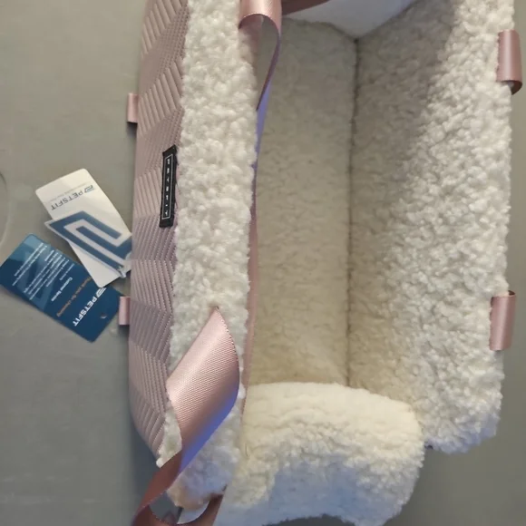 Pink Dog Carrier - Picture 2 of 10